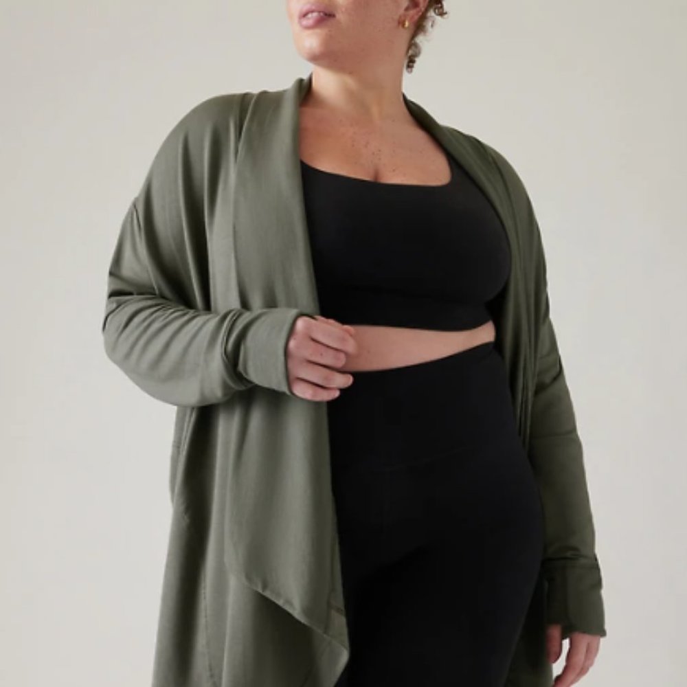 Athleta Pranayama Restore Wrap - Size L, Grey, Gray - SUPER SOFT - NEW WITH TAGS